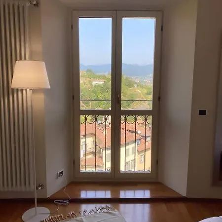 Dans La Tour Гостьовий будинок 3*