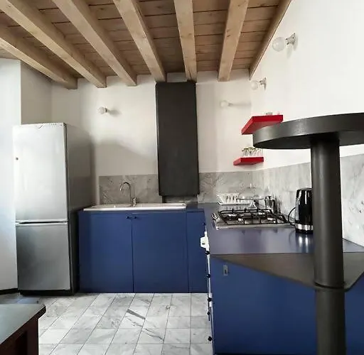 Dans La Tour Guest house